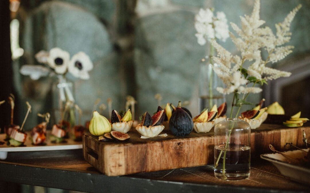 Essential Catering Tips for the Perfect Holiday Party